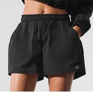 ALO Yoga Women's Black Alumni Shorts